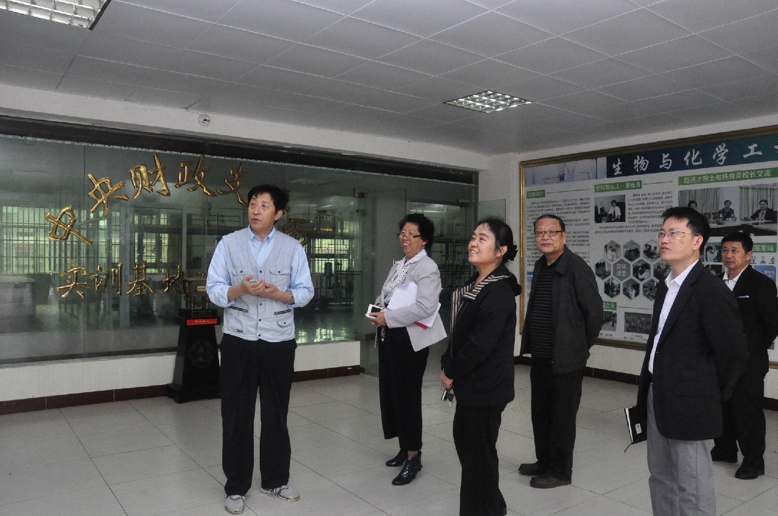 clip_image001.jpg clip_image001.jpg