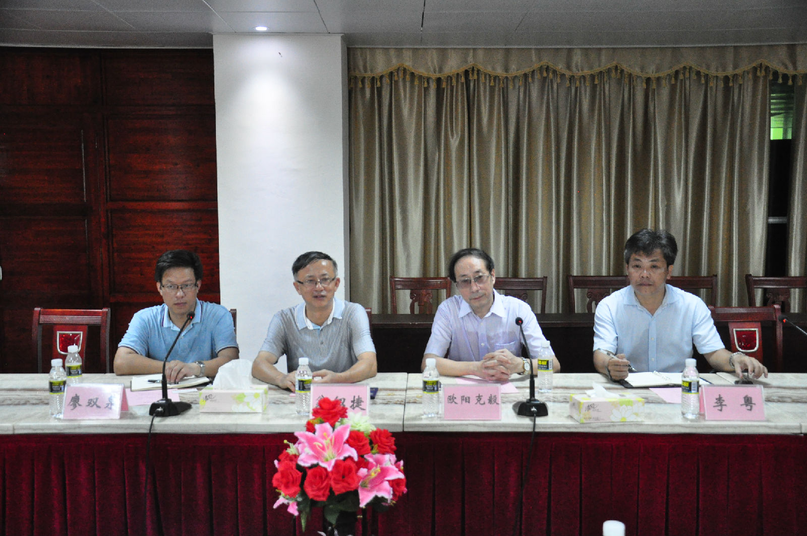 clip_image001.jpg clip_image001.jpg