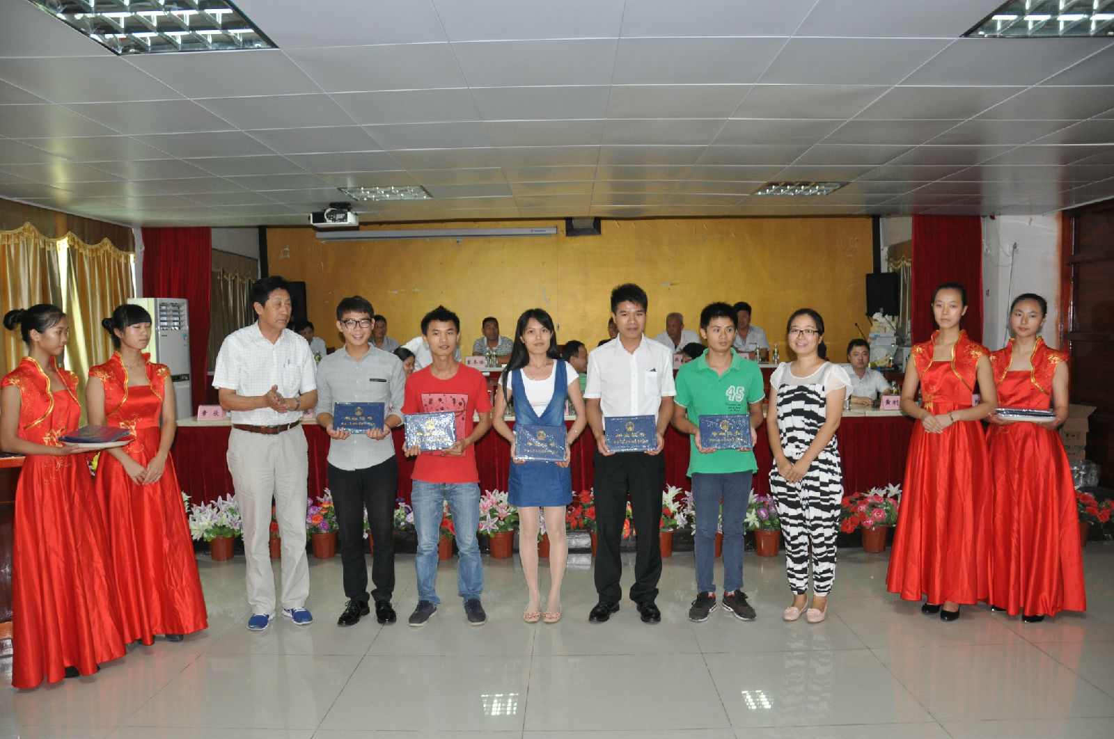 clip_image003.jpg clip_image003.jpg