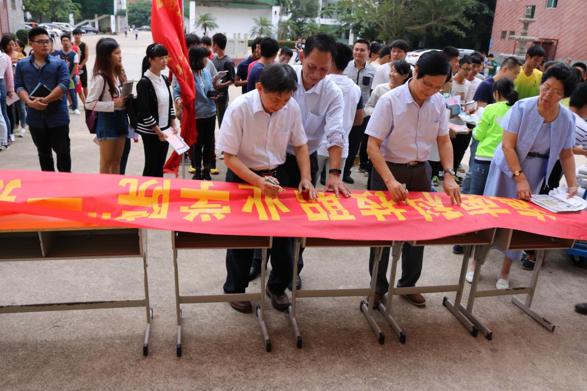 clip_image003.jpg clip_image003.jpg