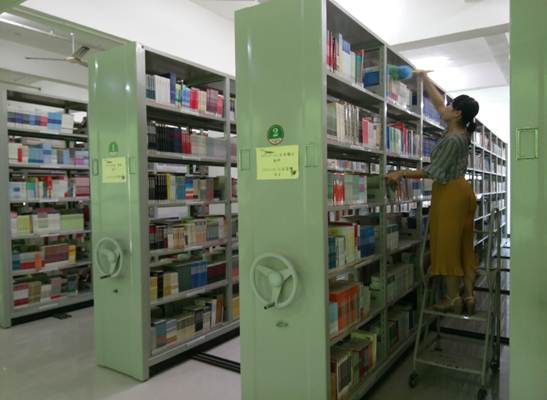 图书馆大扫除12