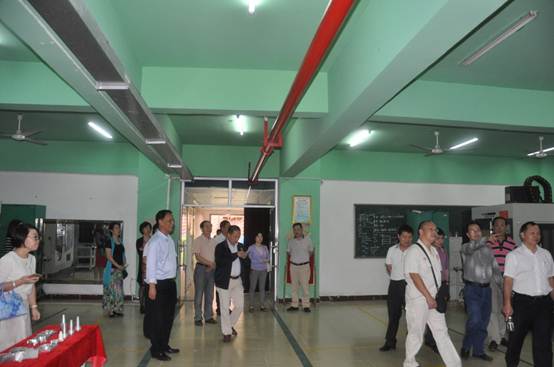 clip_image002.jpg 说明: C:\Documents and Settings\Administrator\桌面\2016.11.3接待校企合作\DSC_0012.JPG