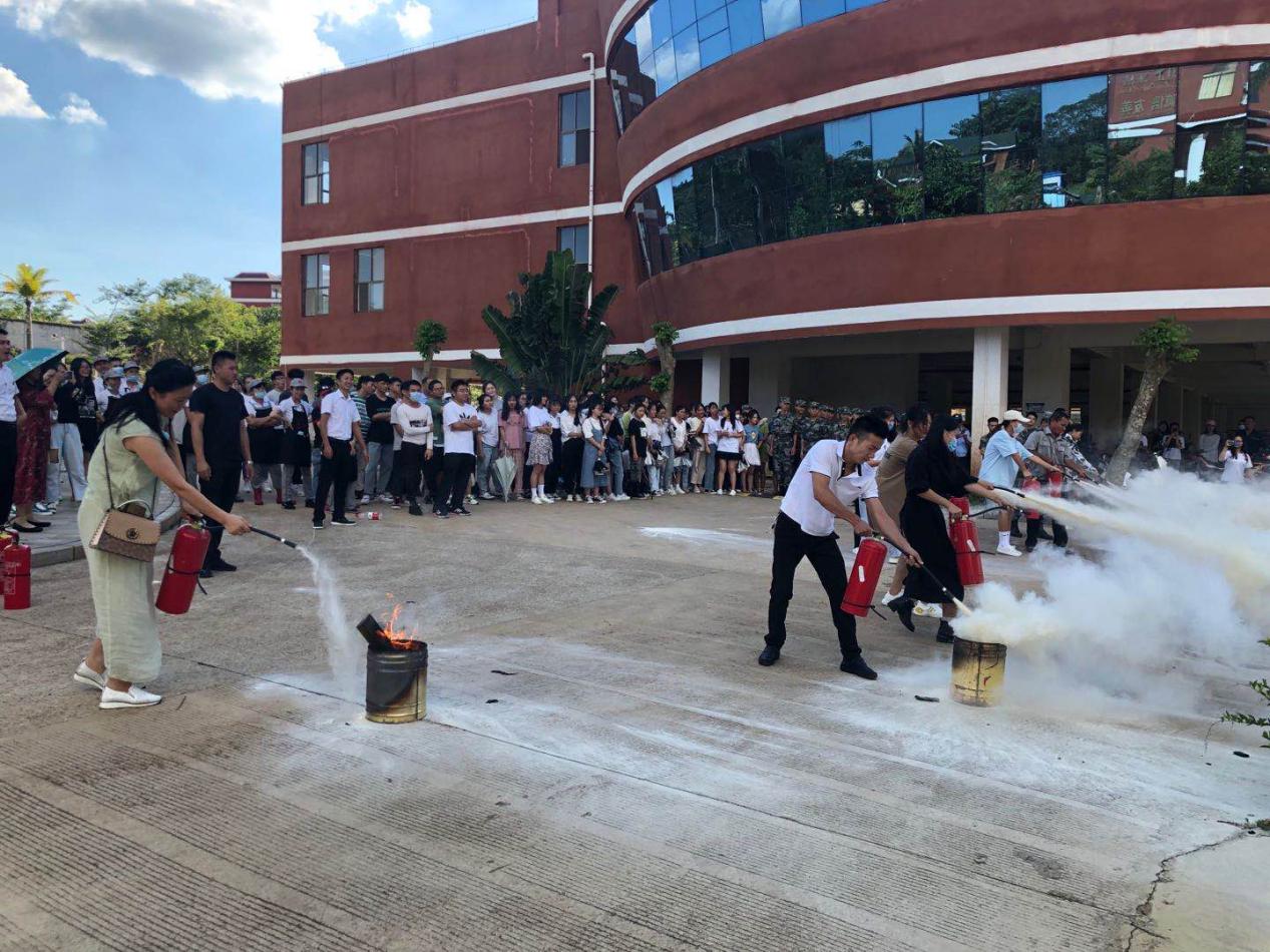 图片2.jpg 图片2.jpg